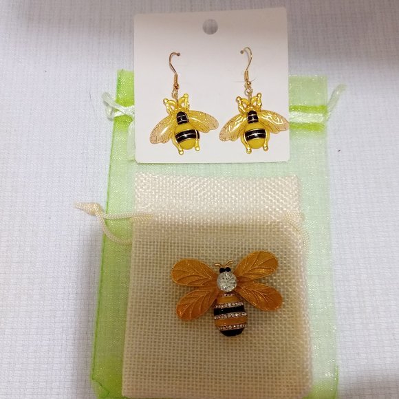Honey Bee Rhinestone Pin Broach & Bee Earrings Gift set - Picture 1 of 3